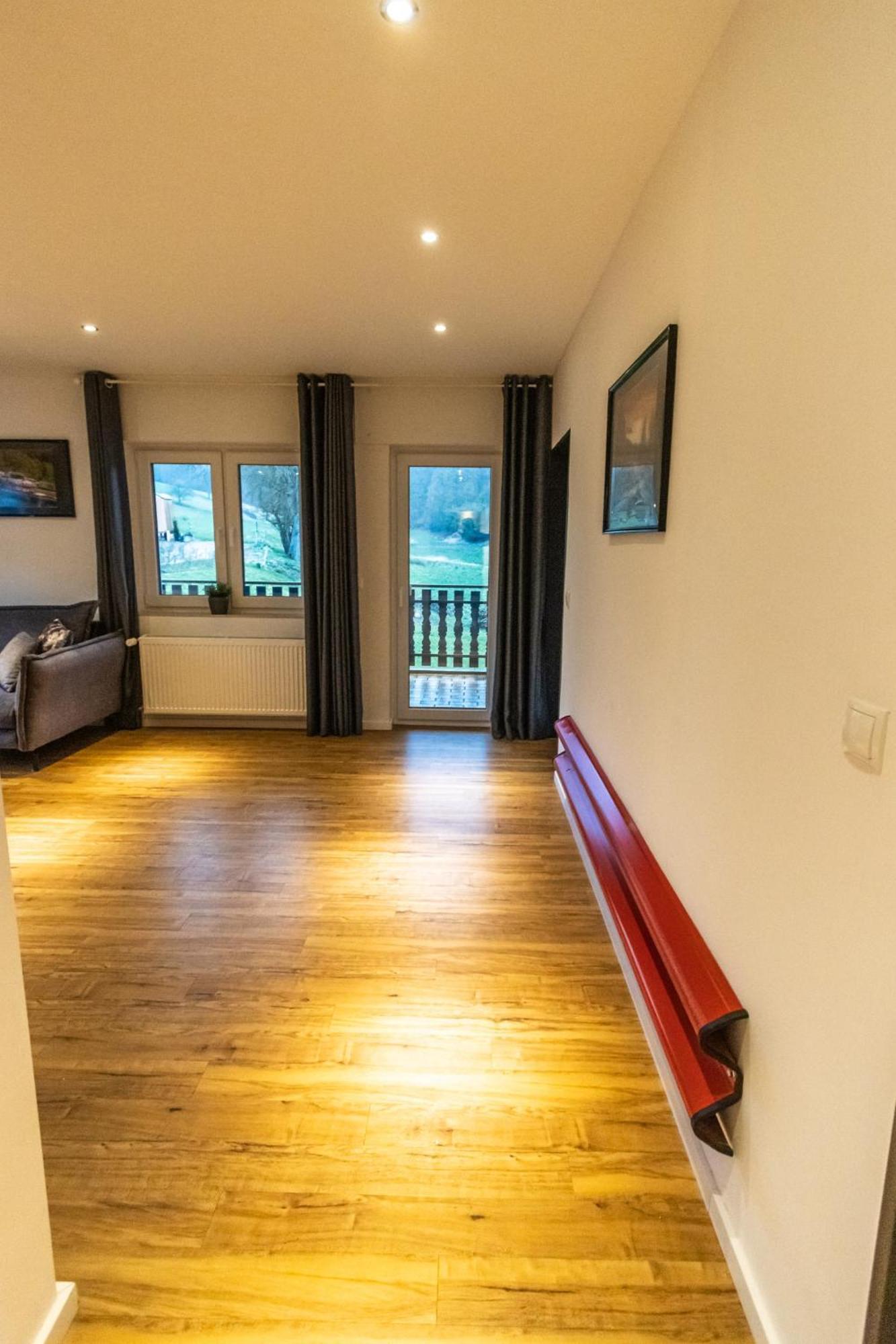Suedschleife Appartements - Wlan - Direkt Am Ring Reimerath Exterior photo