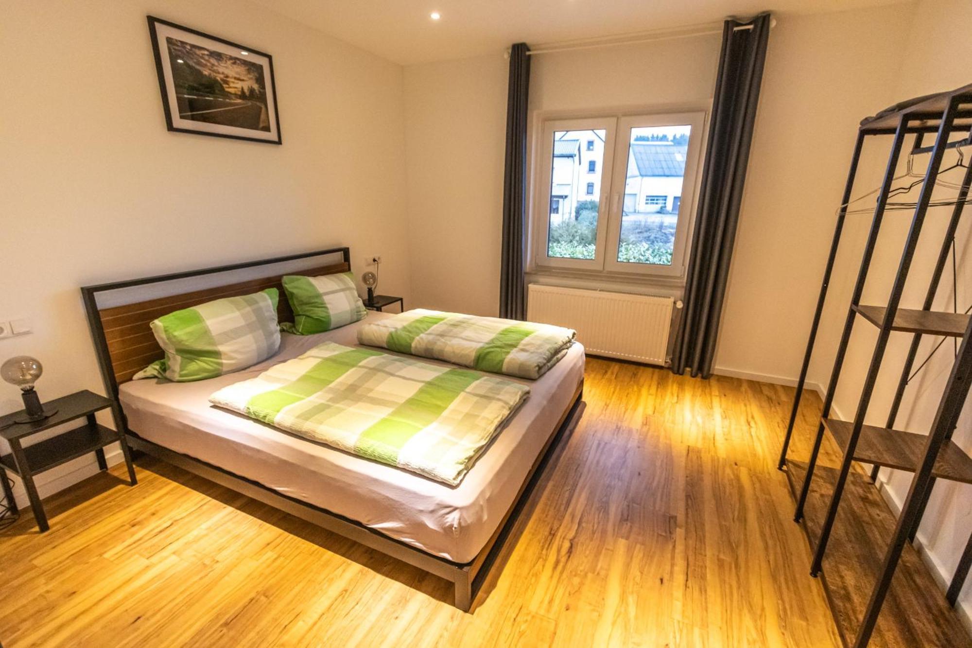 Suedschleife Appartements - Wlan - Direkt Am Ring Reimerath Exterior photo
